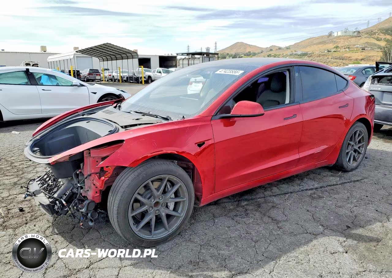 2023 Tesla Model 3 – zdjęcie 1 z 13