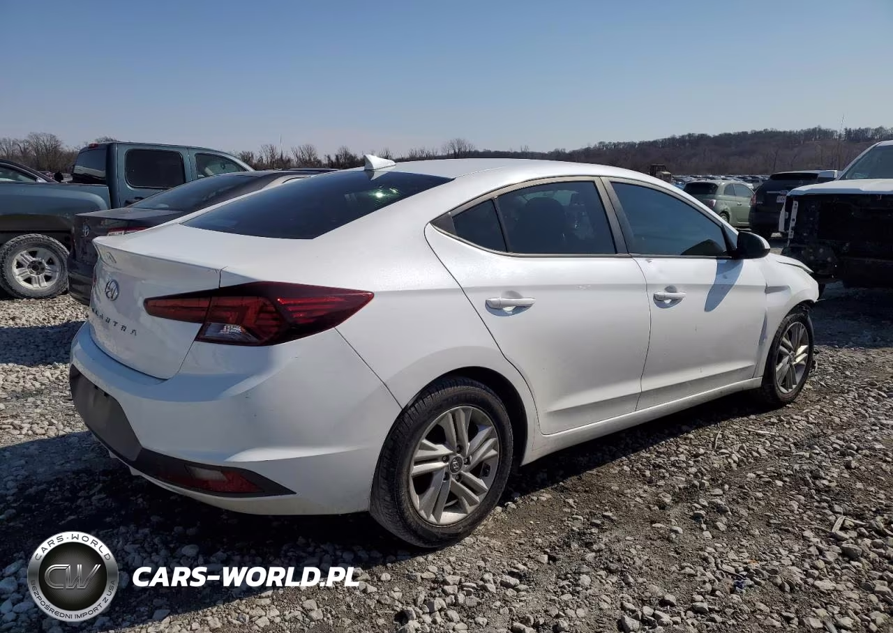 2020 Hyundai Elantra Sel VIN:5NPD84LFXLH542618 - 3