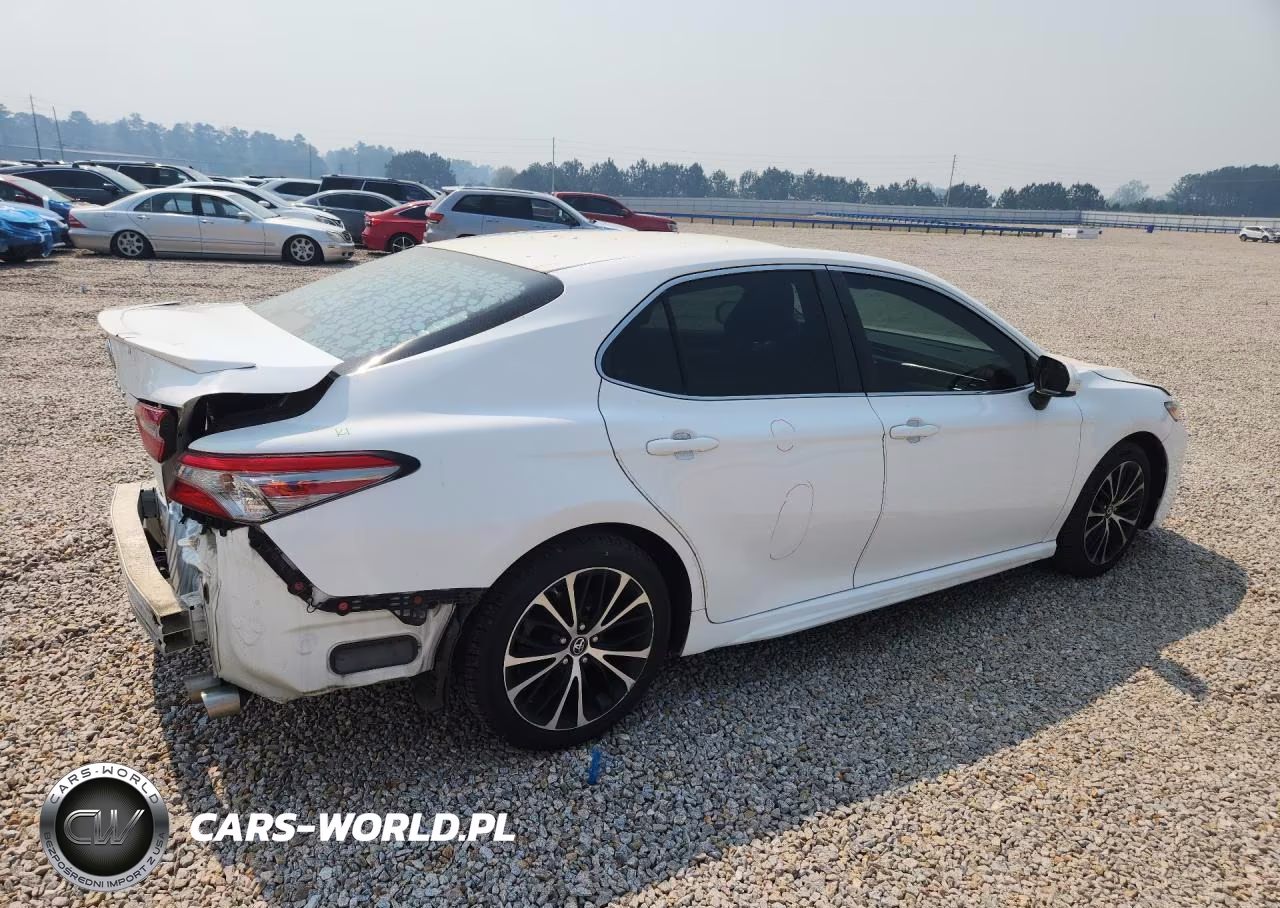 2018 Toyota Camry Se VIN:4T1B11HK5JU521559 - 3