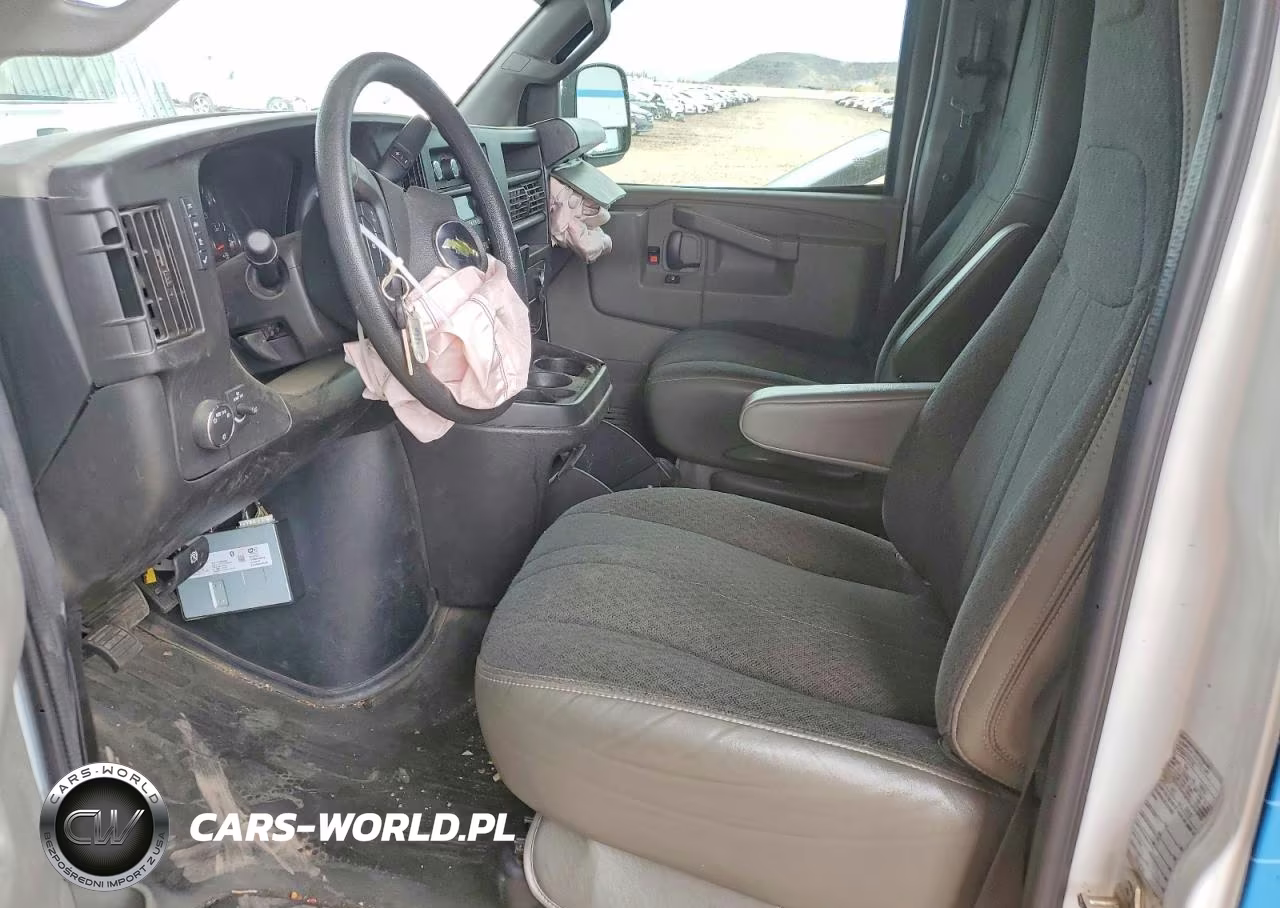 2022 Chevrolet Express 2500 Utility - Service Van VIN:1GCWGAFP4N1178723 - 7