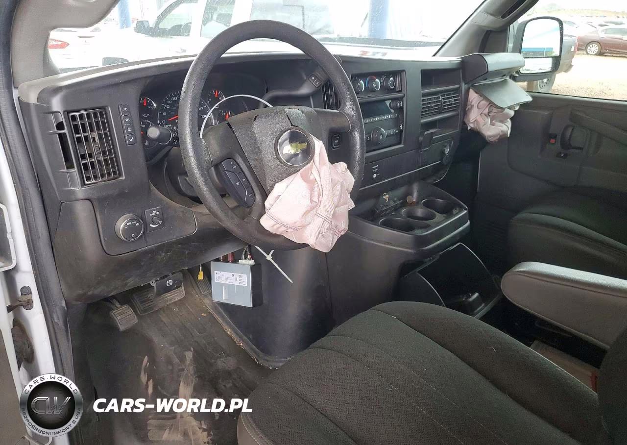 2022 Chevrolet Express 2500 Utility - Service Van VIN:1GCWGAFP4N1178723 - 8