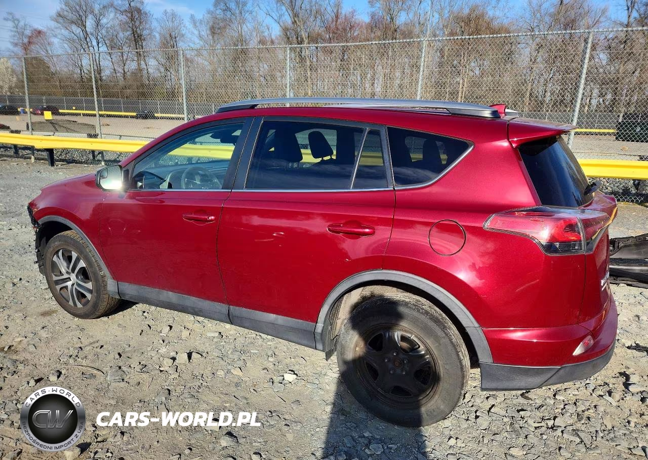 2018 Toyota Rav4 Le VIN:2T3BFREV1JW841466 - 2