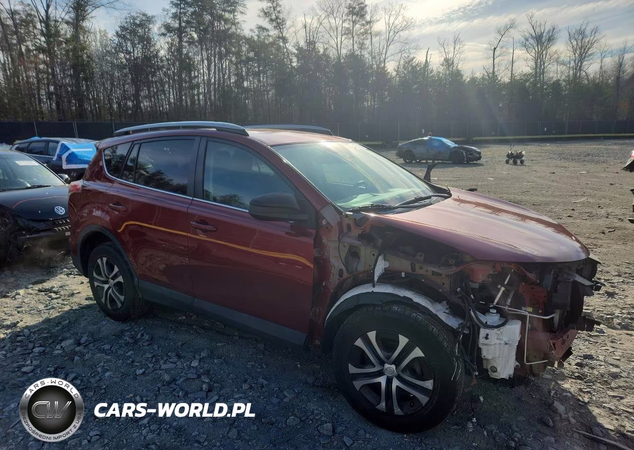 2018 Toyota Rav4 Le VIN:2T3BFREV1JW841466 - 4