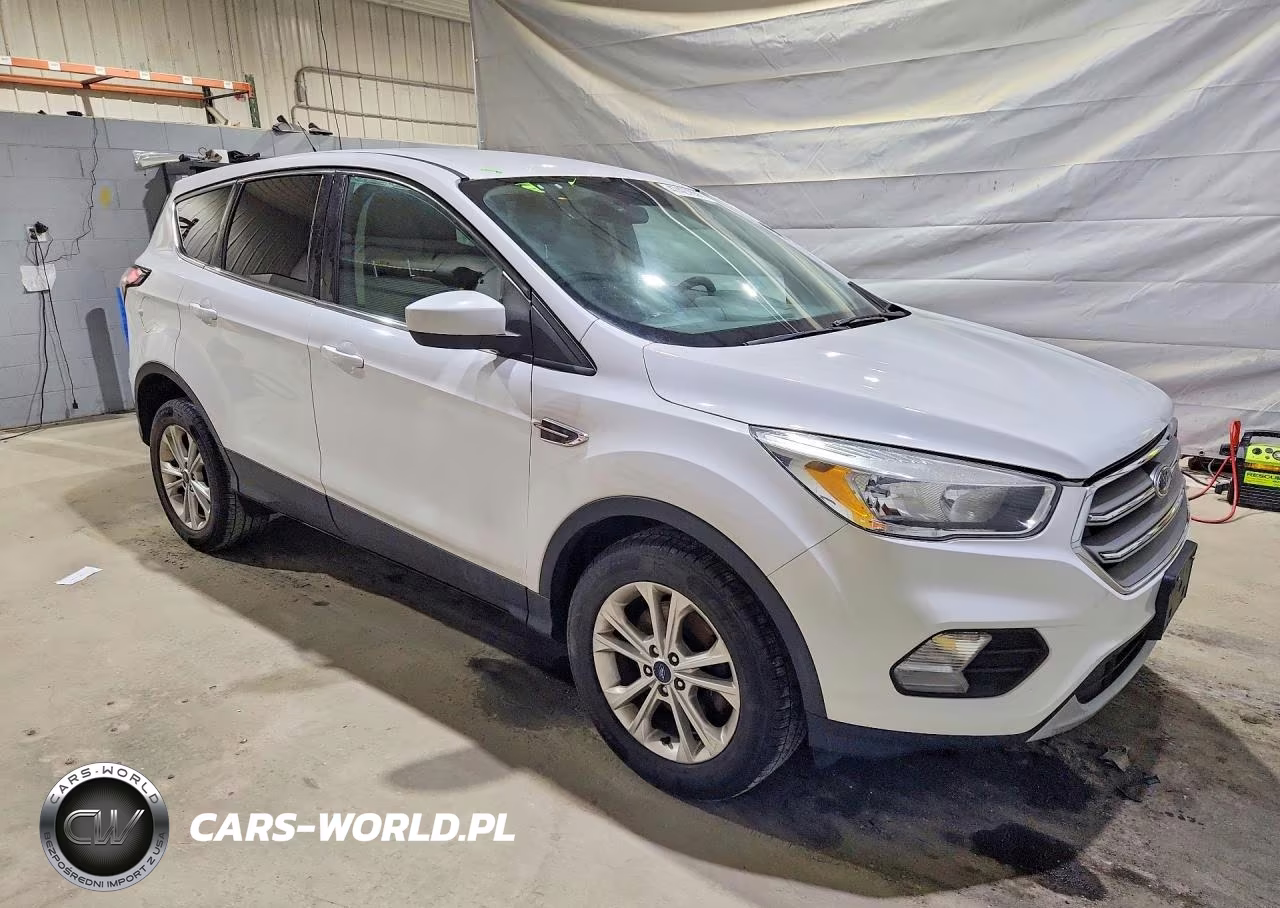 2017 Ford Escape Se VIN:1FMCU9GD4HUD78188 - 4
