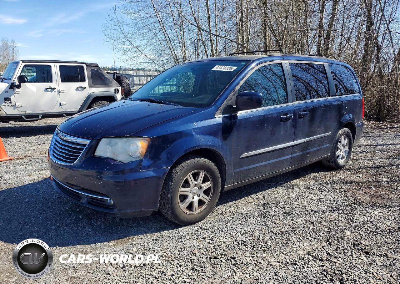 2012 Chrysler Town & Country Touring