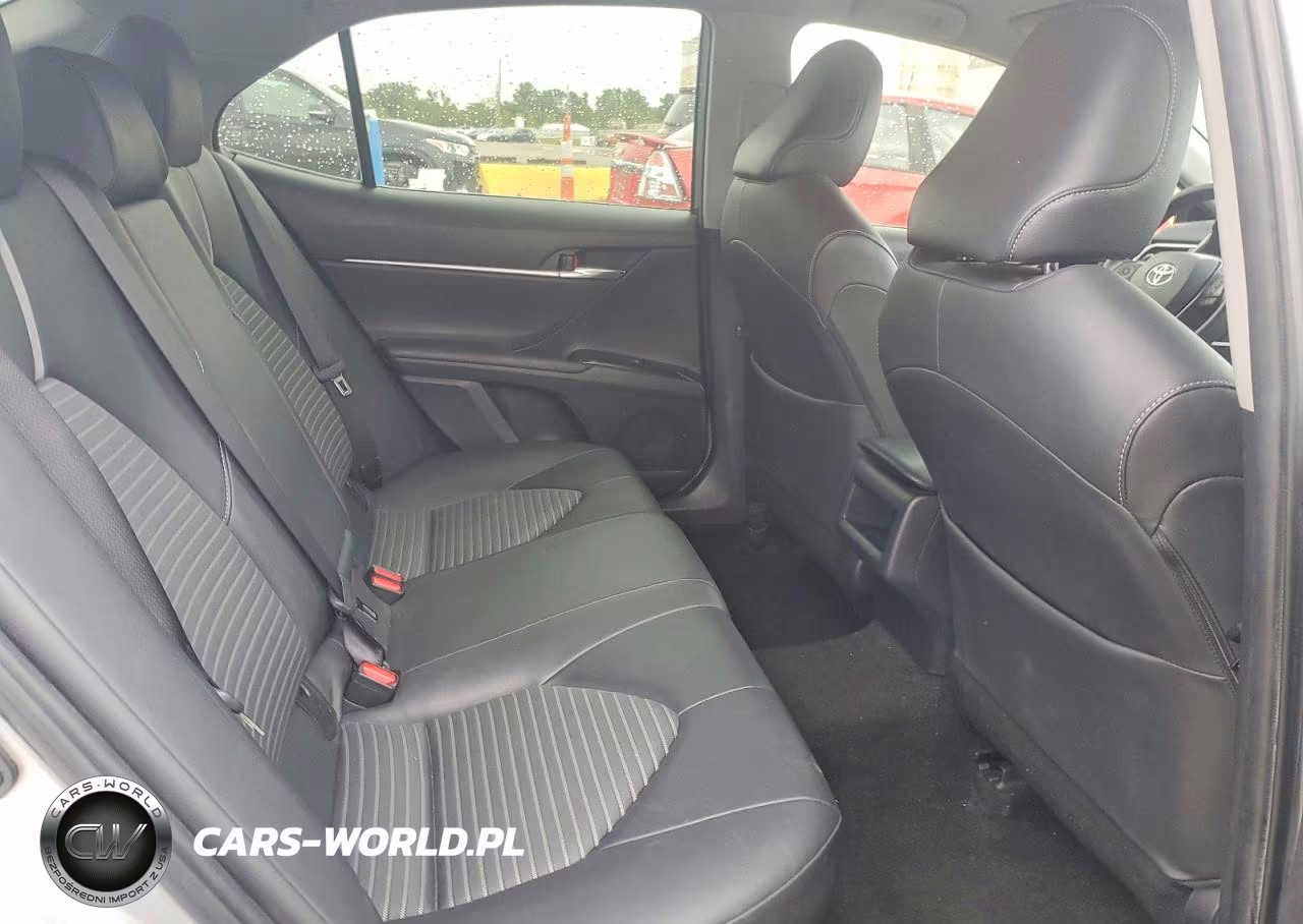 2018 Toyota Camry Se VIN:JTNB11HK9J3016646 - 10