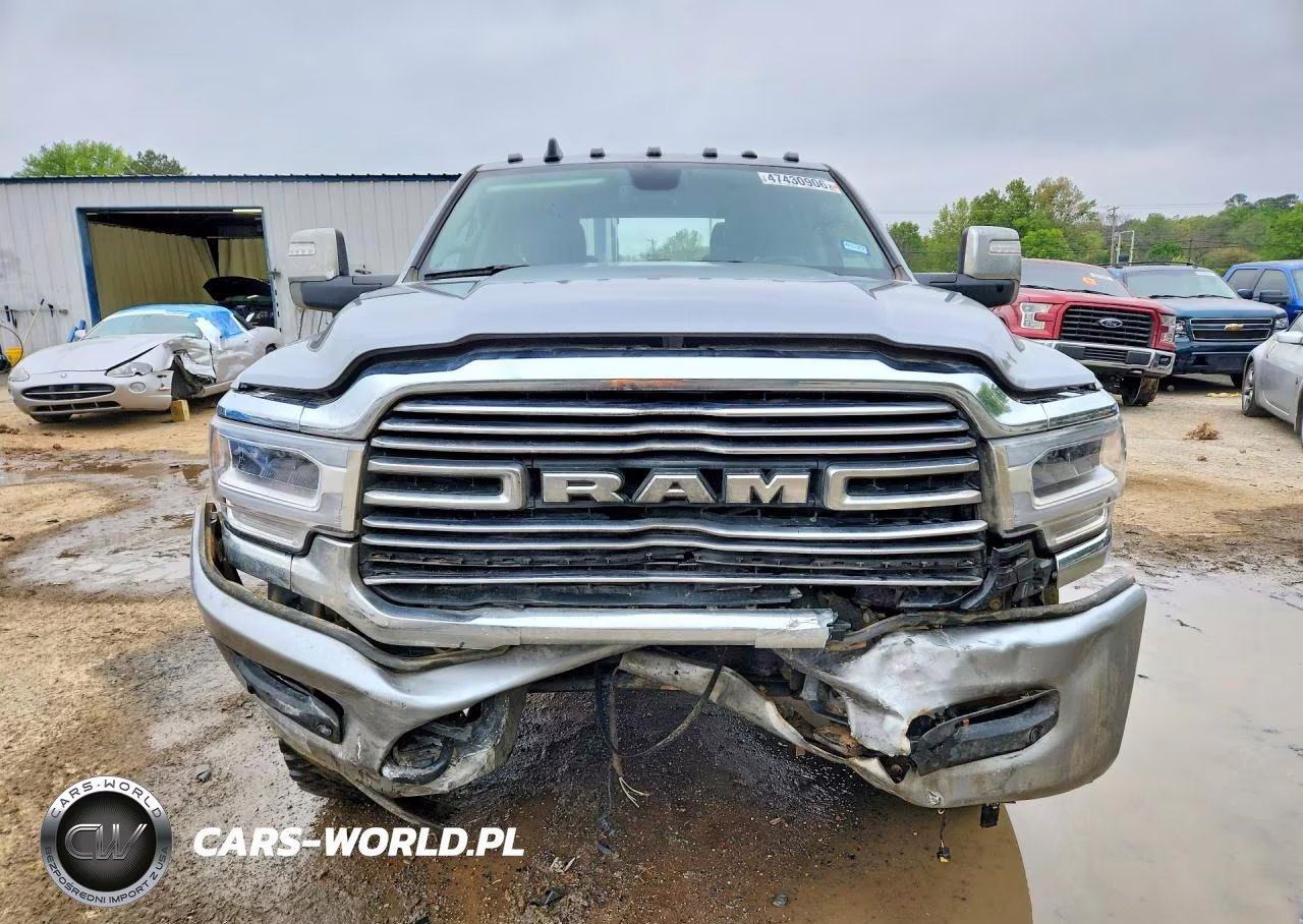 2024 Ram 2500 Laramie VIN:3C6UR5FJ4RG395529 - 5