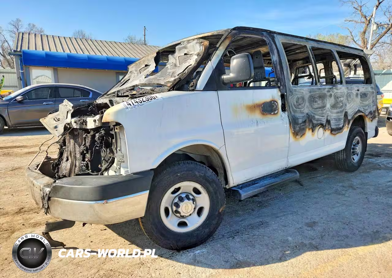 2016 Chevrolet Express G2500 Lt