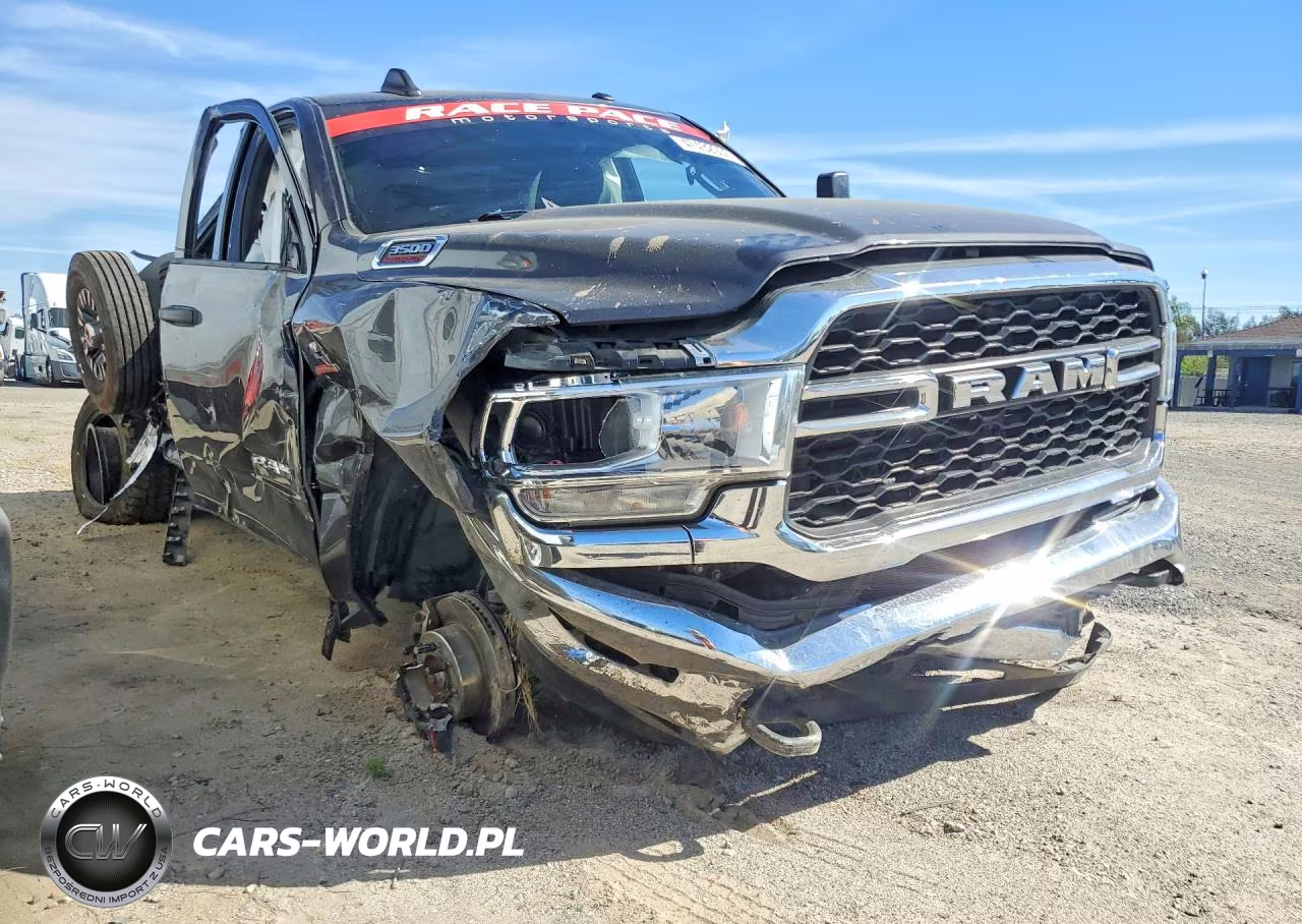 2021 Ram 3500 Tradesman VIN:3C63R3GL0MG687736 - 4