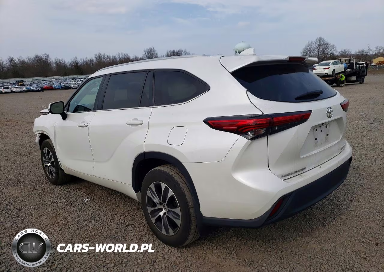 2023 Toyota Highlander Xle VIN:5TDKDRBH4PS034521 - 2