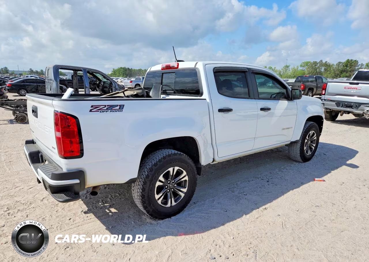 2022 Chevrolet Colorado Z71 VIN:1GCGTDENXN1273059 - 3