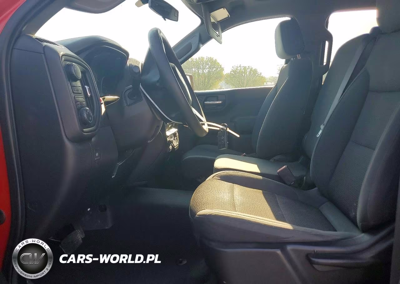 2019 Chevrolet Silverado K1500 Custom VIN:3GCUYBEF8KG292837 - 7