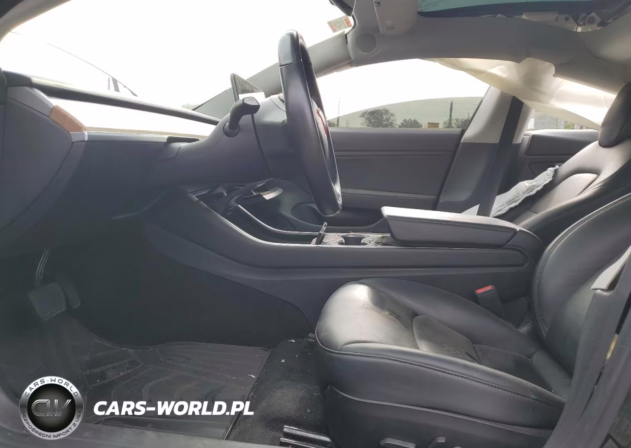 2019 Tesla Model 3 VIN:5YJ3E1EAXKF395556 - 7