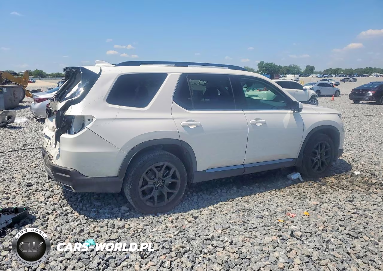 2025 Honda Pilot Touring VIN:5FNYG1H70SB176881 - 3
