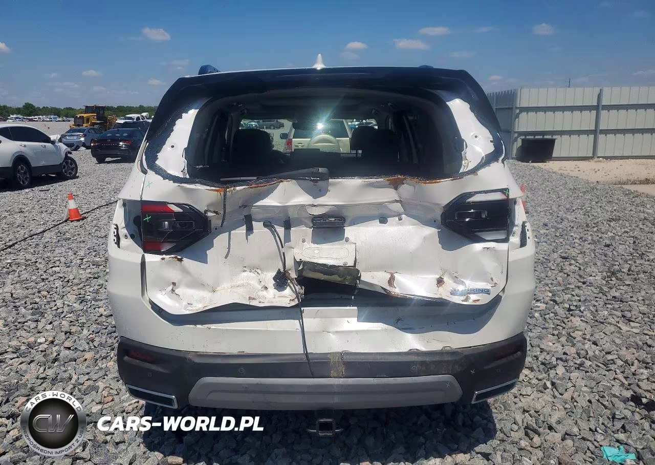 2025 Honda Pilot Touring VIN:5FNYG1H70SB176881 - 6