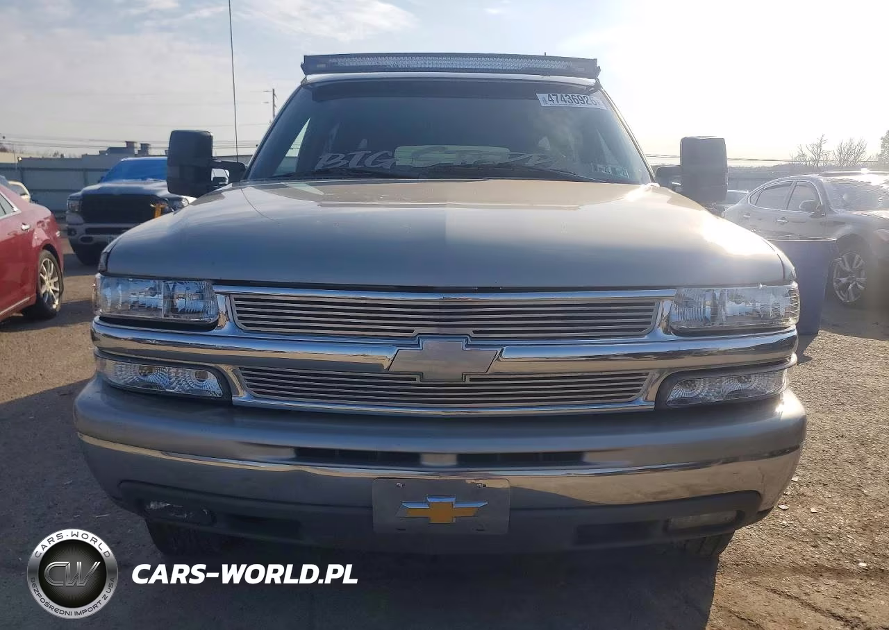 2003 Chevrolet Suburban K1500 VIN:3GNFK16Z63G105780 - 5