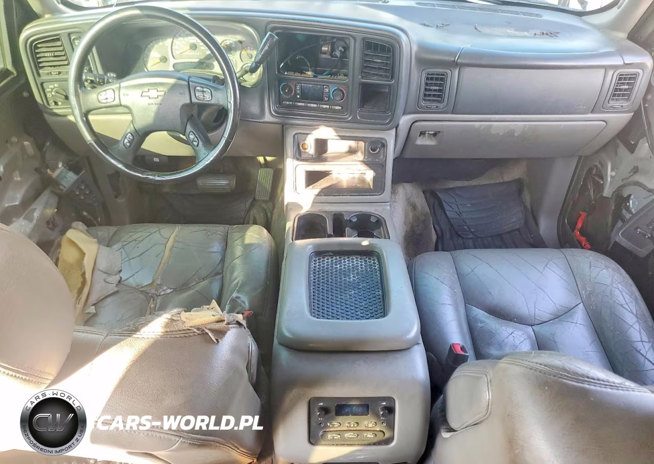 2003 Chevrolet Suburban K1500 VIN:3GNFK16Z63G105780 - 8