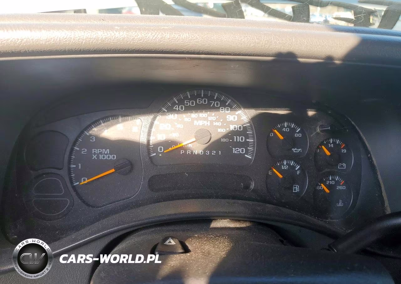 2003 Chevrolet Suburban K1500 VIN:3GNFK16Z63G105780 - 9
