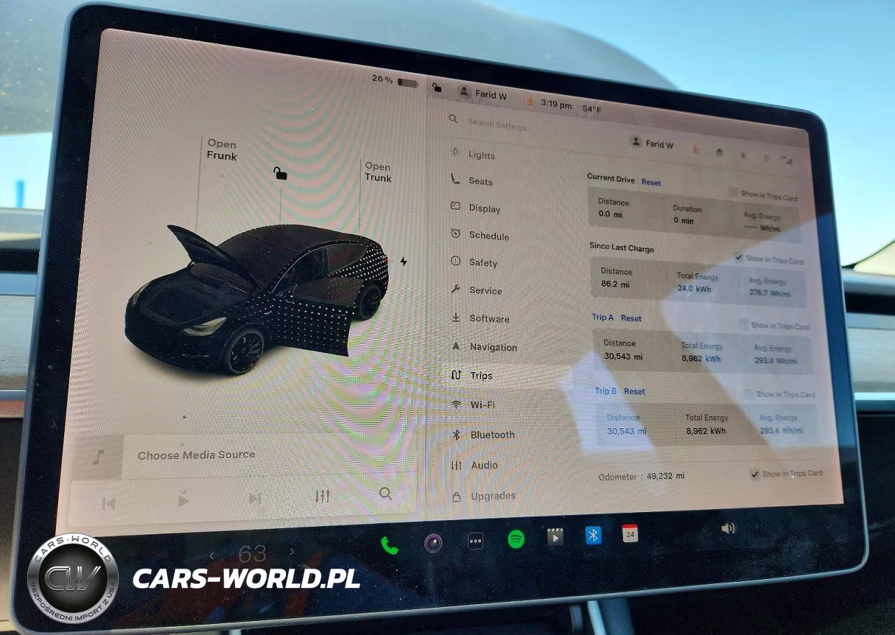 2020 Tesla Model Y VIN:5YJYGDEF0LF049997 - 9