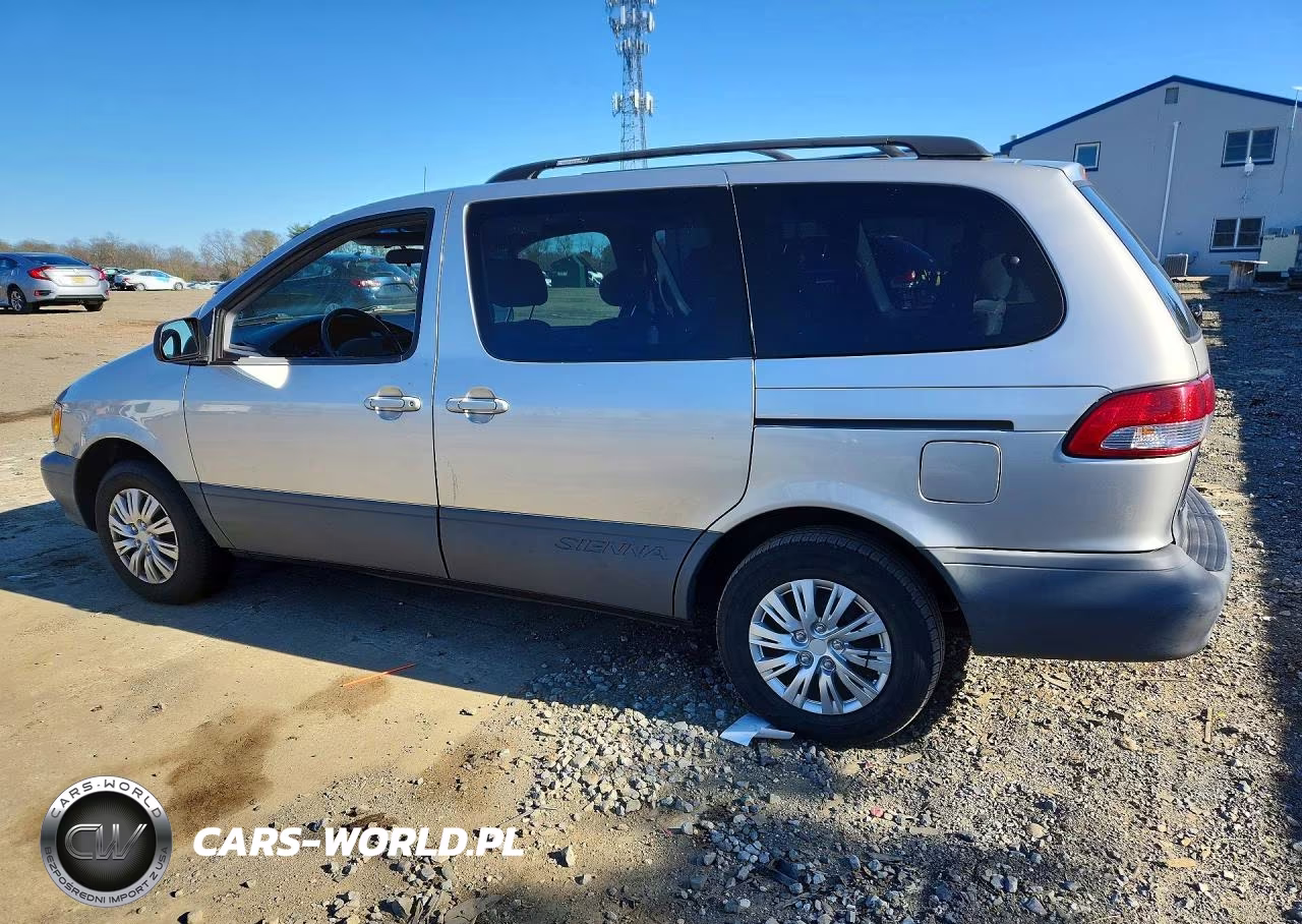2002 Toyota Sienna Le VIN:4T3ZF13C22U453083 - 2