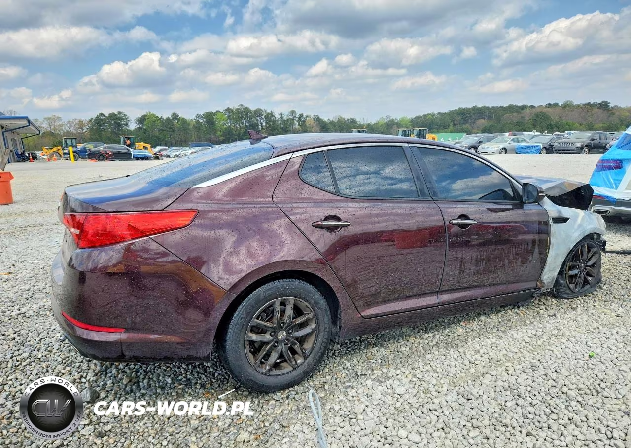 2011 Kia Optima Lx VIN:KNAGM4A72B5110394 - 3
