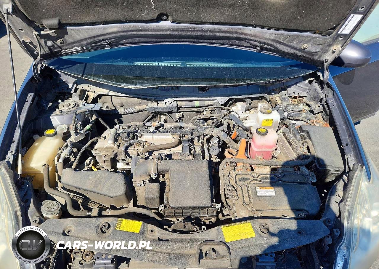 2013 Toyota Prius Two VIN:JTDKN3DU7D5652681 - 11