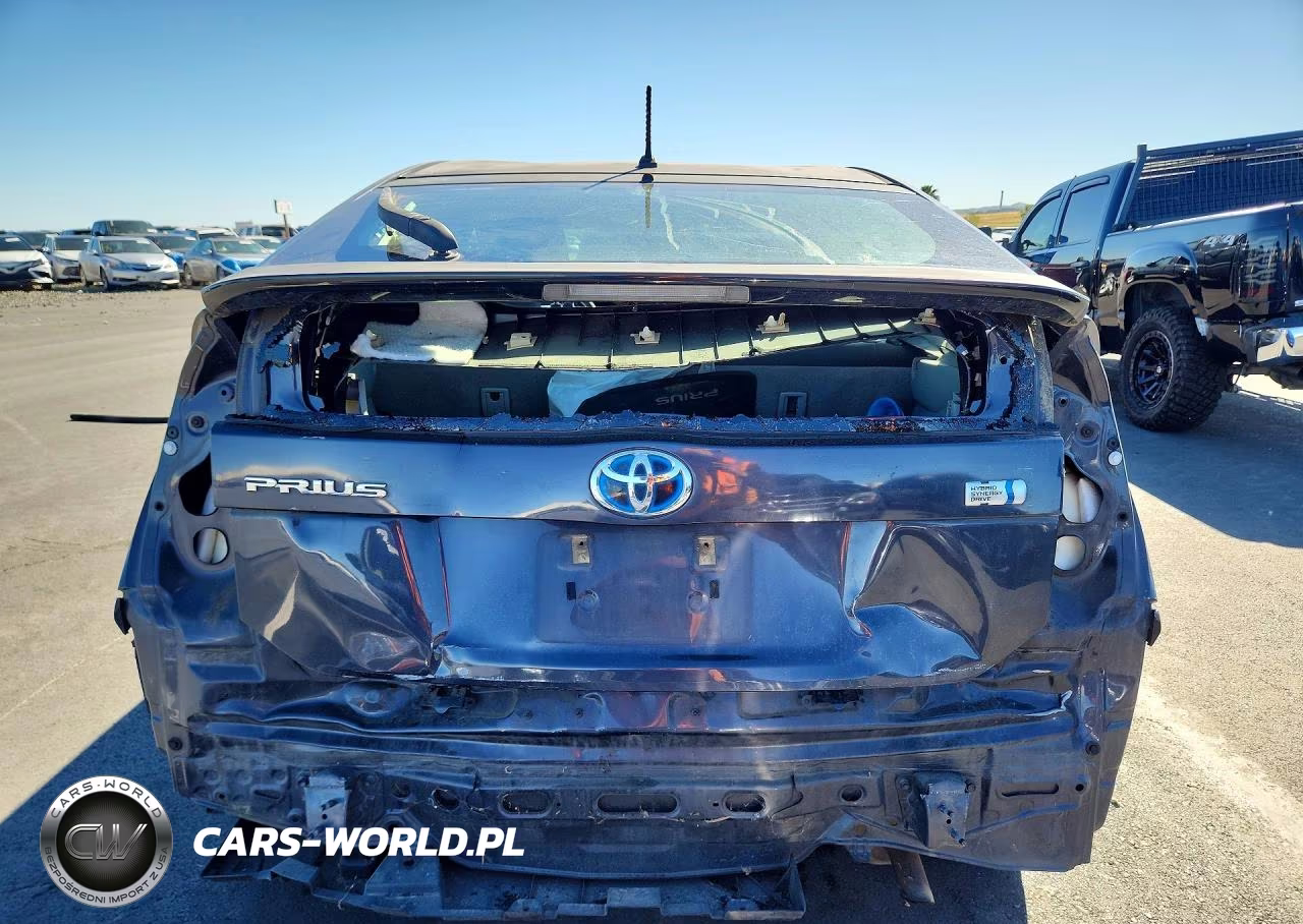 2013 Toyota Prius Two VIN:JTDKN3DU7D5652681 - 6