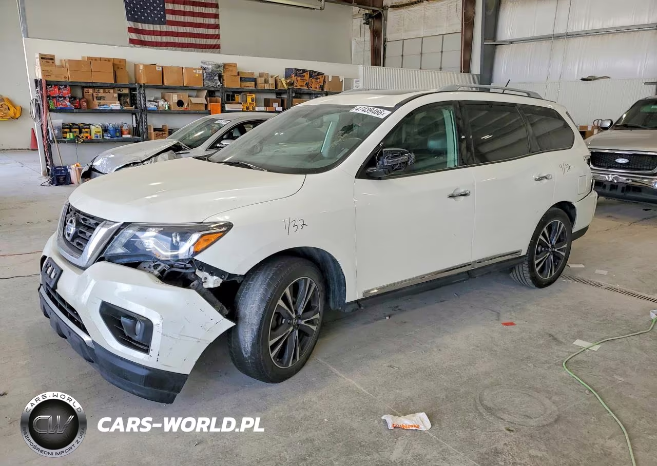 2018 Nissan Pathfinder Platinum