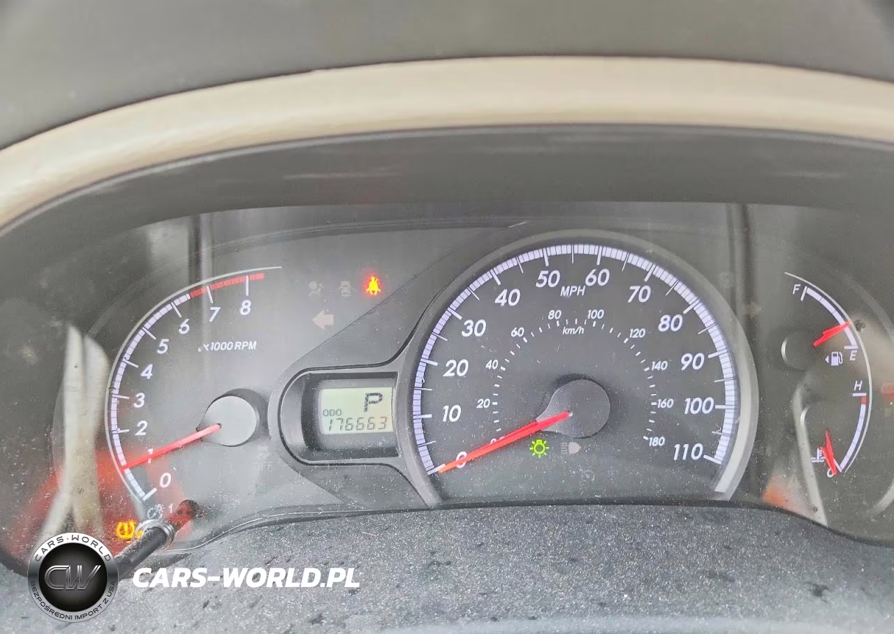 2013 Toyota Sienna Le 8-Passenger VIN:5TDKK3DC6DS325912 - 9