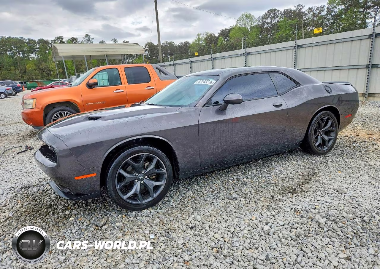2020 Dodge Challenger Sxt