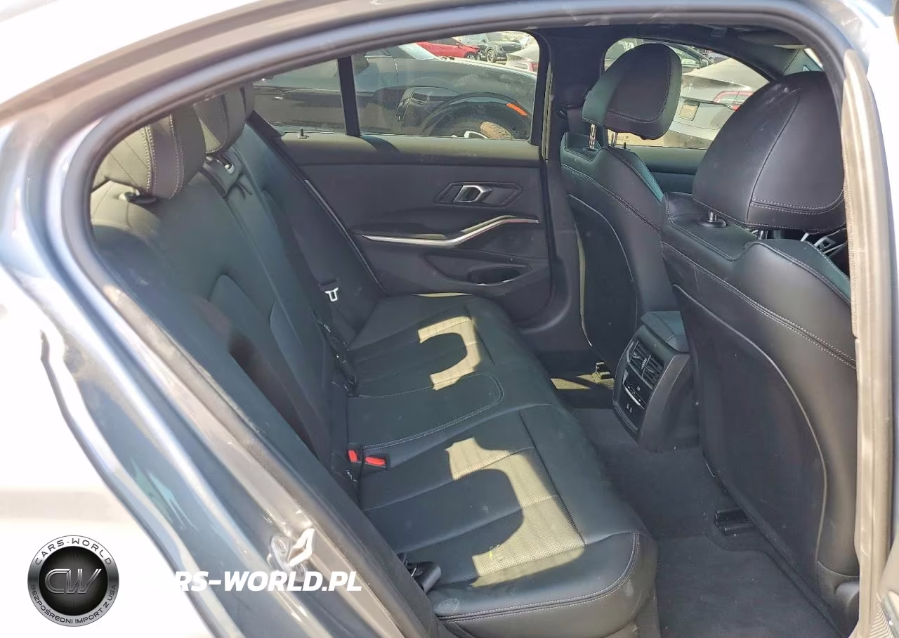 2025 BMW 330I VIN:3MW69CW08S8F39030 - 10