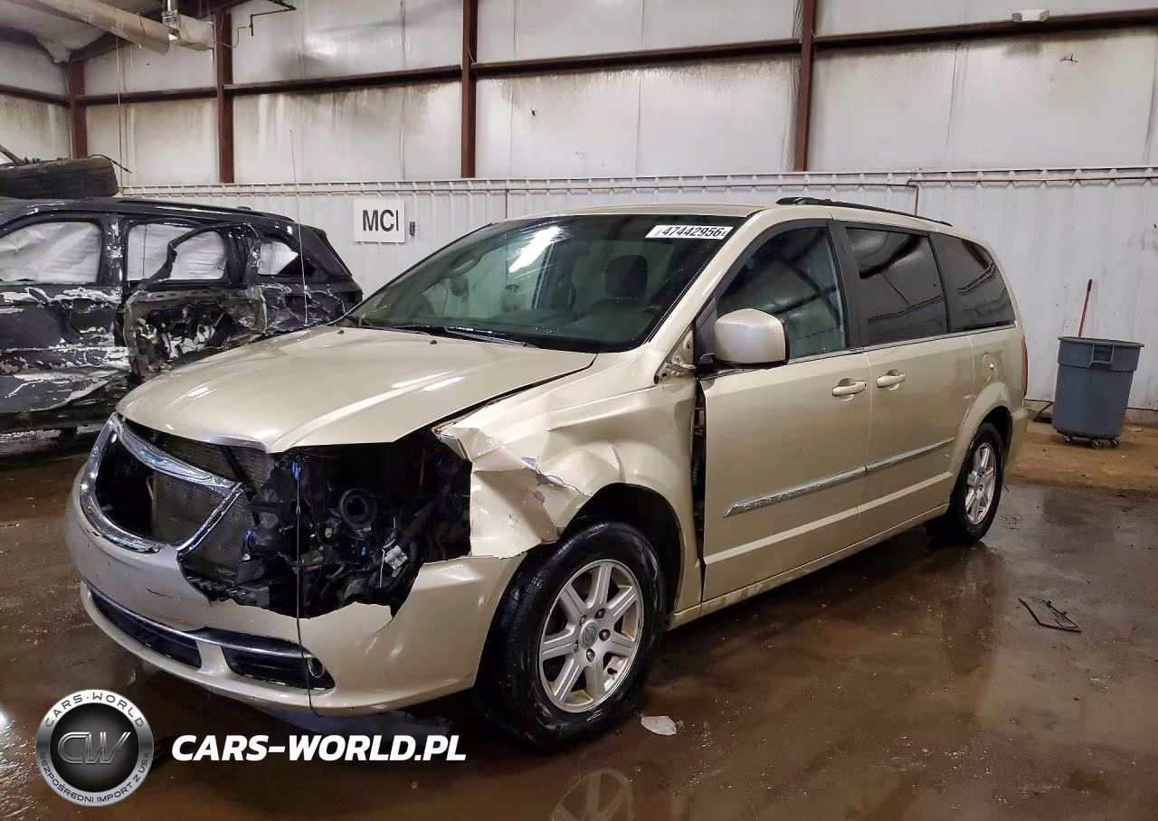 2011 Chrysler Town & Country Touring