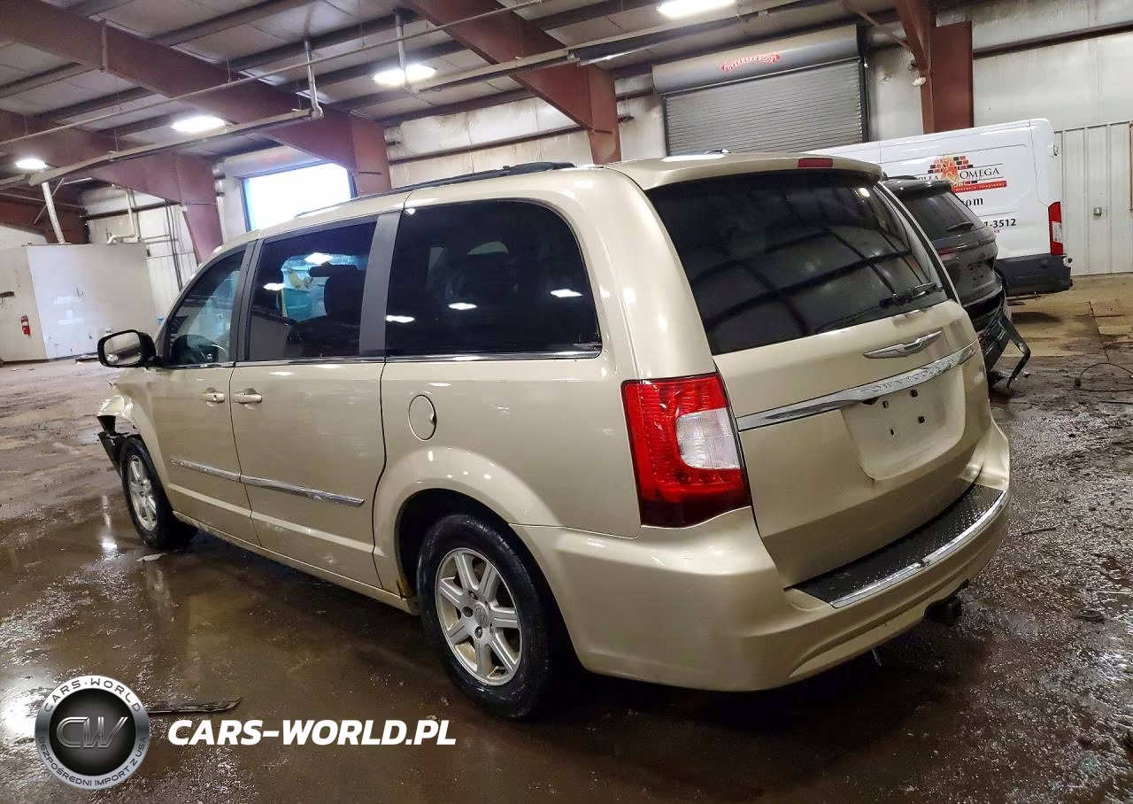 2011 Chrysler Town & Country Touring VIN:2A4RR5DG5BR608083 - 2