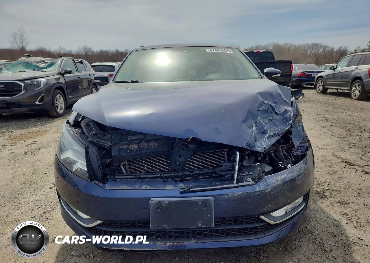 2014 Volkswagen Passat Sel VIN:1VWCT7A36EC060129 - 5