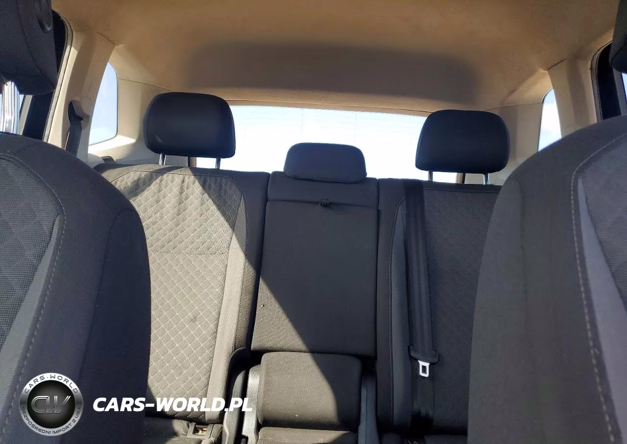 2020 Volkswagen Tiguan S VIN:3VV0B7AX5LM044691 - 10