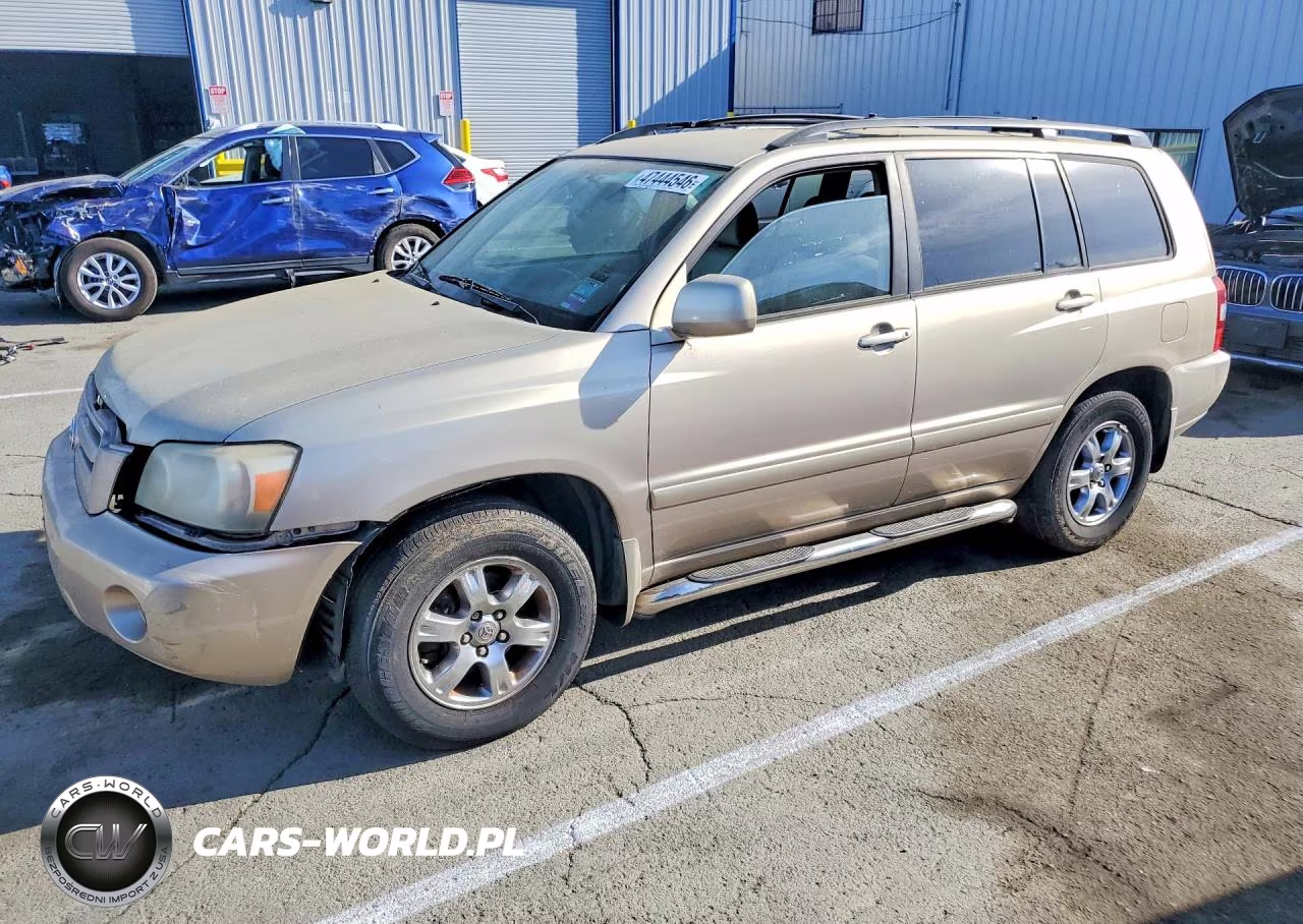 2004 Toyota Highlander Base