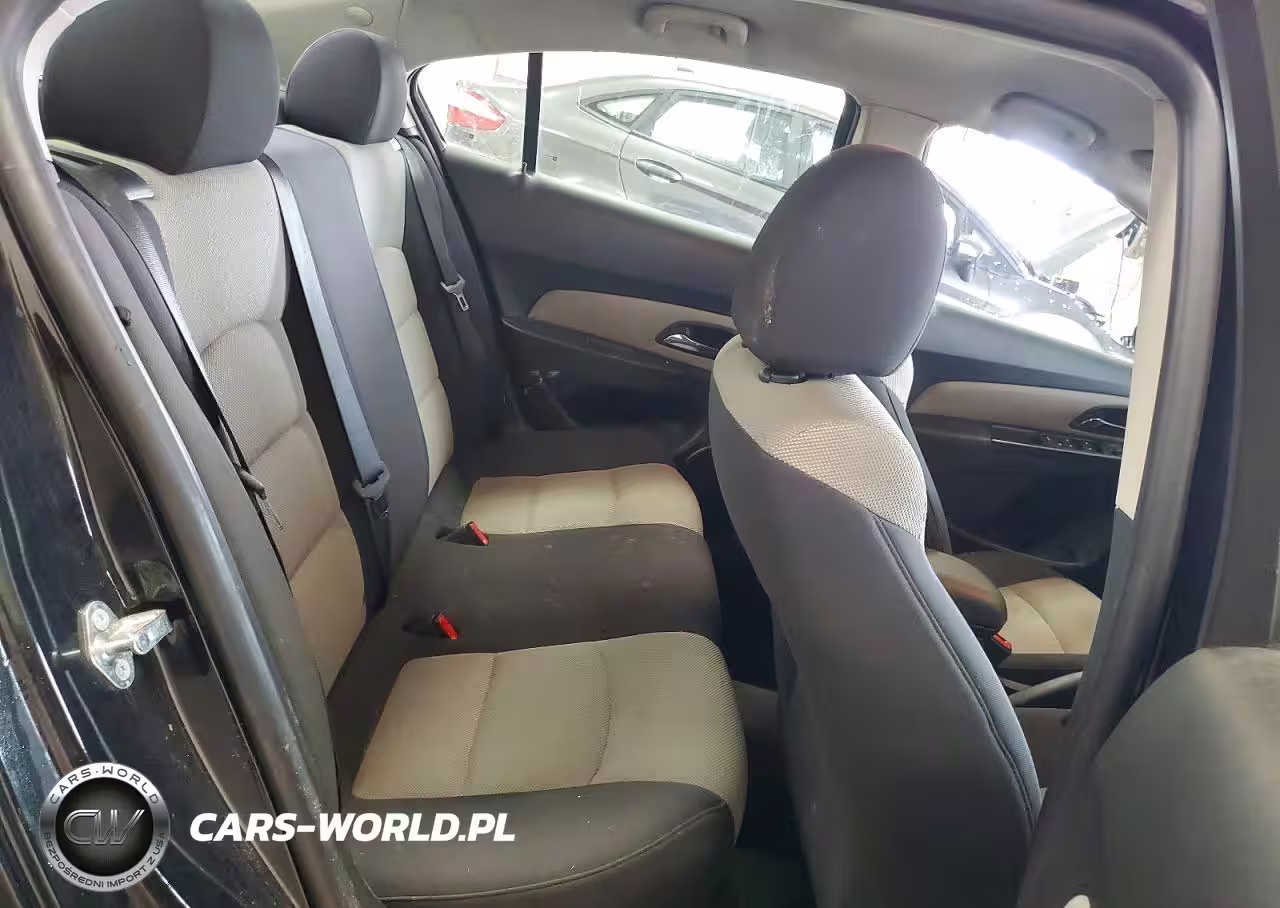 2015 Chevrolet Cruze Ls VIN:1G1PA5SH9F7131125 - 10