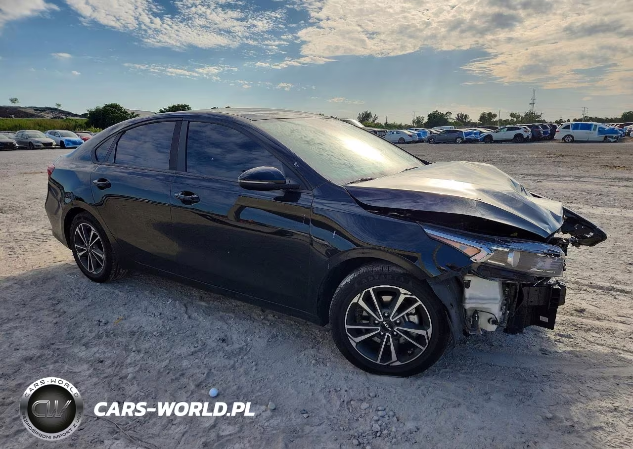 2024 Kia Forte Lxs VIN:3KPF24AD1RE714768 - 4
