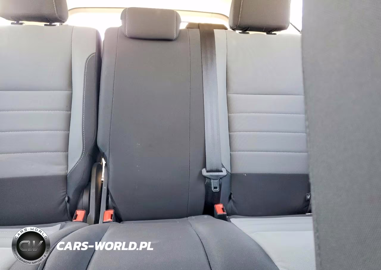 2019 Ford Escape S VIN:1FMCU0F79KUB18495 - 10