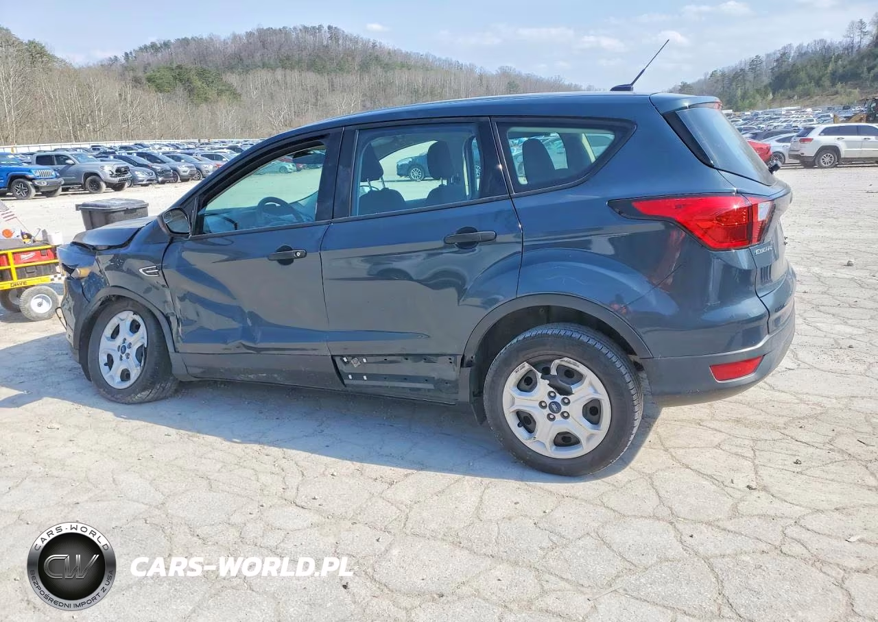 2019 Ford Escape S VIN:1FMCU0F79KUB18495 - 2