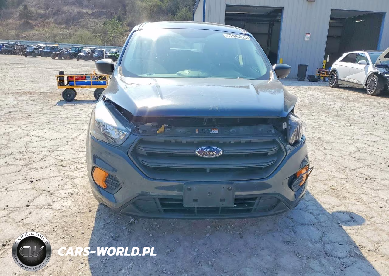 2019 Ford Escape S VIN:1FMCU0F79KUB18495 - 5