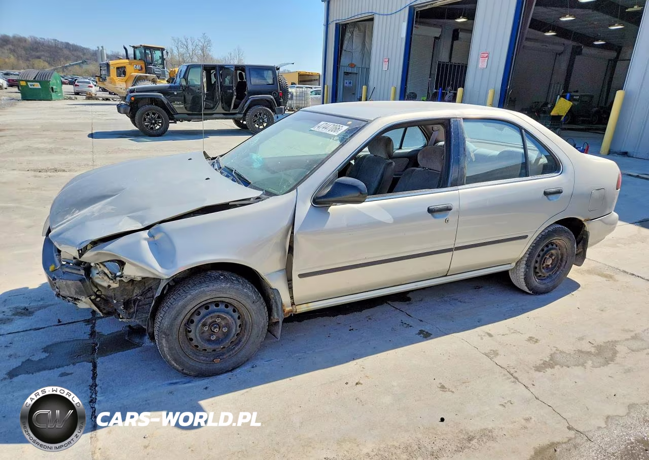 1997 Nissan Sentra Base