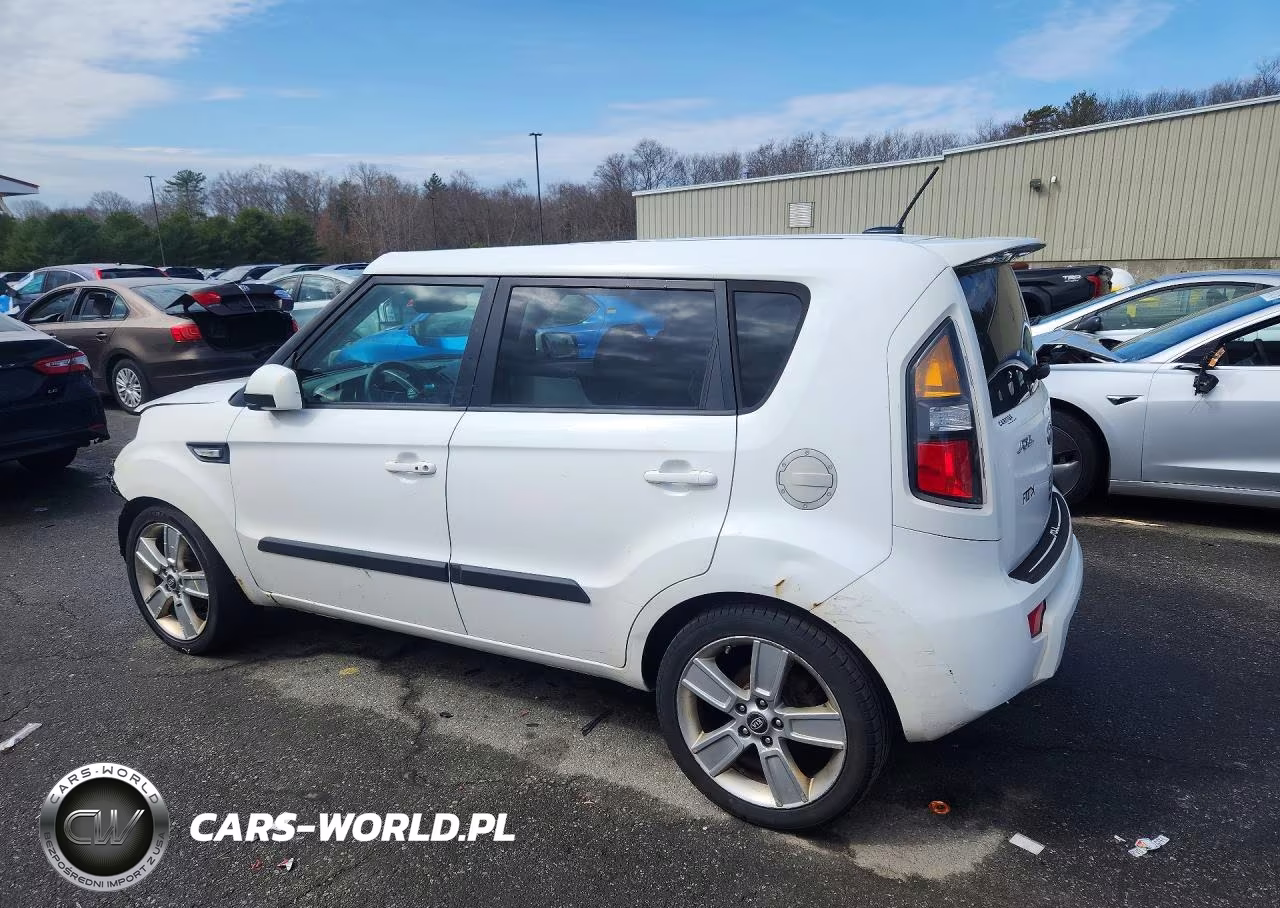 2011 Kia Soul + VIN:KNDJT2A29B7268529 - 2