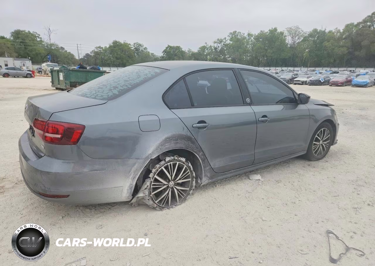 2018 Volkswagen Jetta Se VIN:3VWDB7AJ3JM222989 - 3