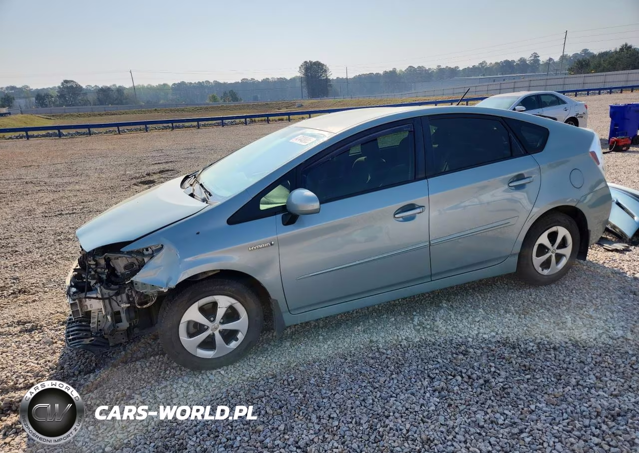 2013 Toyota Prius Three