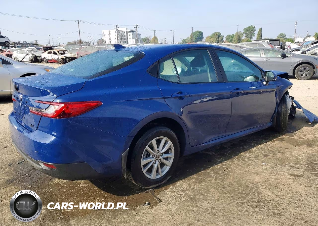2026 Toyota Camry Le VIN:4T1DAACK8TU250001 - 3