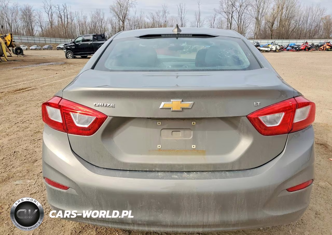 2017 Chevrolet Cruze Lt VIN:1G1BE5SM3H7246933 - 6