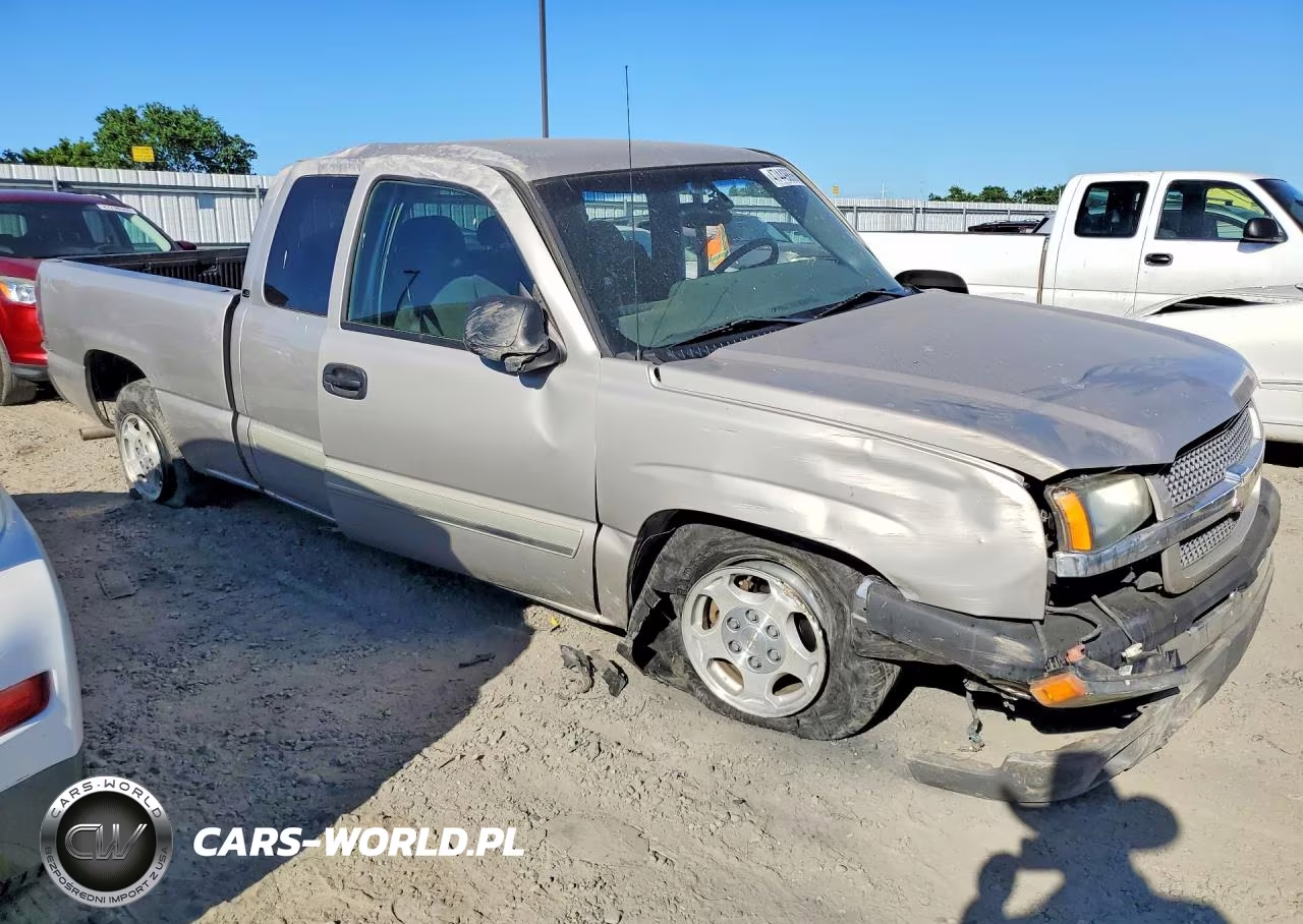 2004 Chevrolet Silverado C1500 VIN:2GCEC19V841290483 - 4