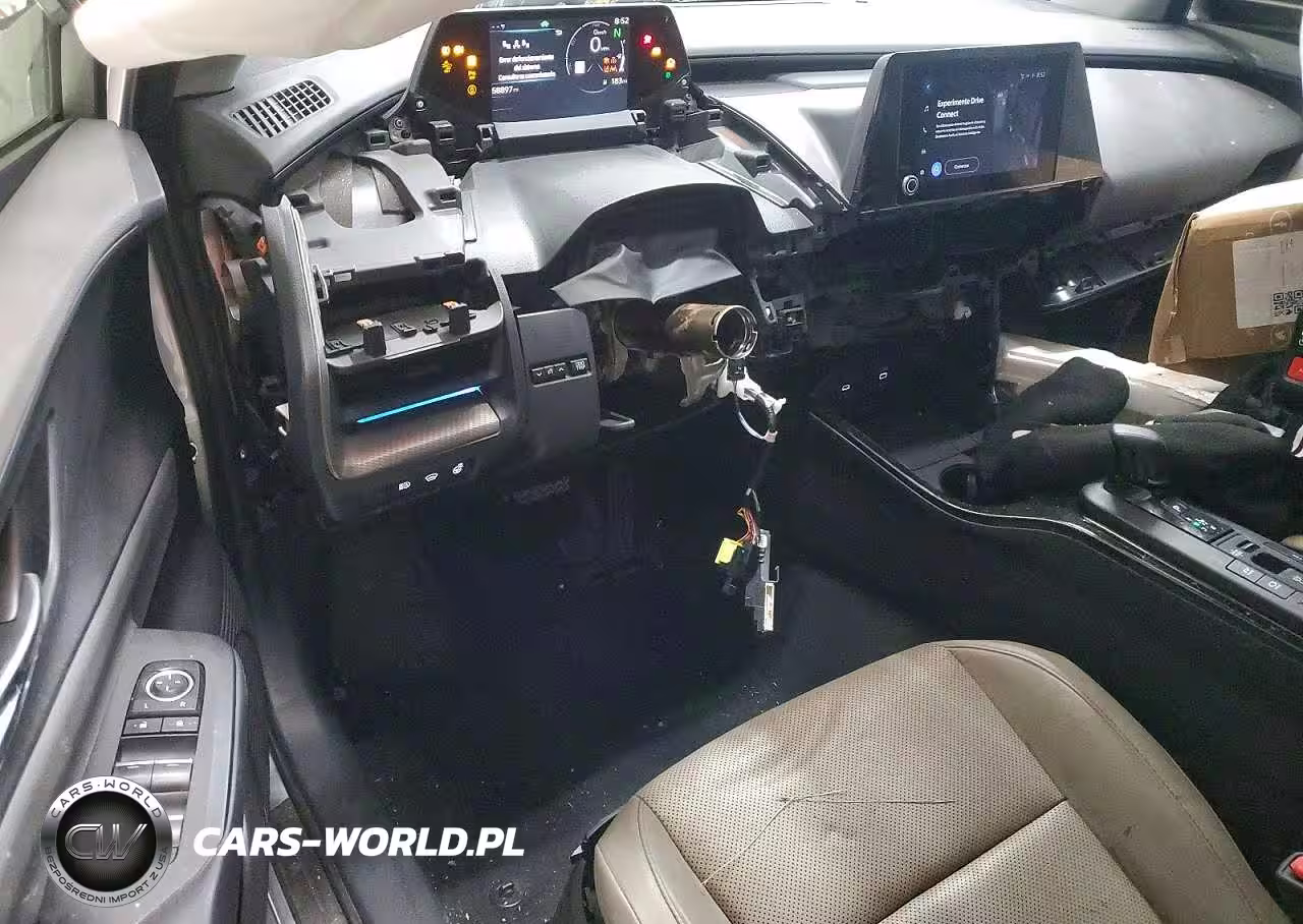 2024 Toyota Prius Le VIN:JTDACAAU6R3031946 - 8