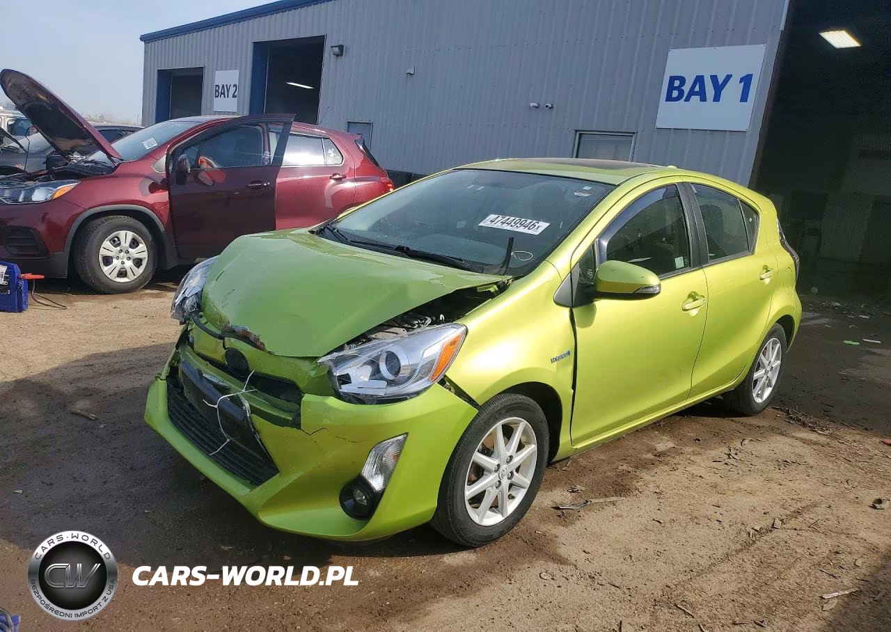 2016 Toyota Prius C Four